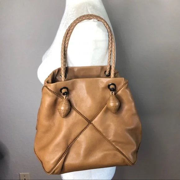 Bottega Veneta vintage authentic leather bag - Picture 2 of 16